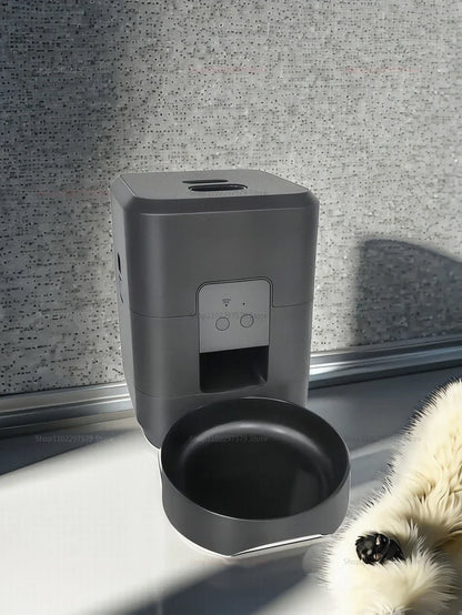 Smart Pet Feeder 2L Automatic Wifi Enabled Dry Food Dispenser for Cat Dog Home Use App Control Pet Supplies Auto Feeding System.